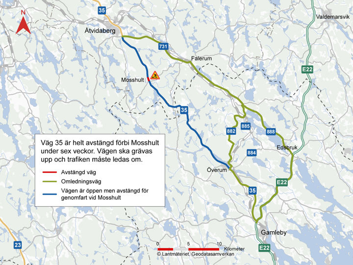 Kartan visar var vägen är stängd. Omledningen går via Falerum.