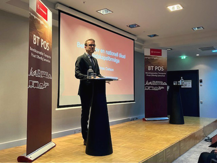 Infrastruktur- och bostadsminister Andreas Carlsson, inledningstalade och underströk vikten av privat offentlig samverkan inom sektorsarbetet