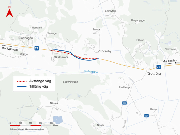Karta som visar hur trafiken på väg 77 leds om på en tillfällig vägsträcka, väster om Gottröra. 