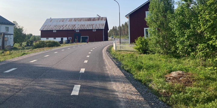 Foto av bygdeväg i Täfteå, Umeå kommun